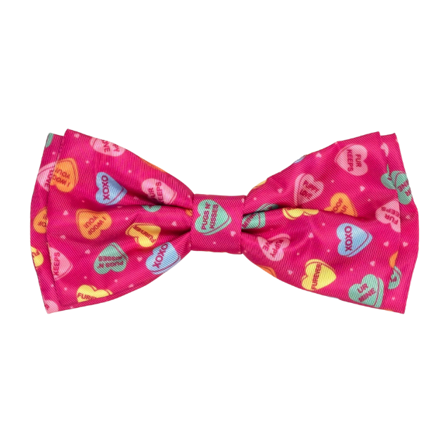 CANDY-HEARTS-DOG-BOW-TIE